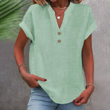 Loose Summer Blouse with V-Neck and Buttons – Short-Sleeved and Timeless