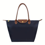 Trendy handbag for women - ideal for everyday life and travel