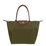 Trendy handbag for women - ideal for everyday life and travel