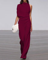 Elegant jumpsuit with high collar