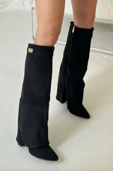 Knee-High Women's Suede Boots with Block Heel and Elegant Buckle
