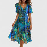 Women's floral midi dress with V-neck, short sleeves and flowing skirt, elegant and lightweight for summer