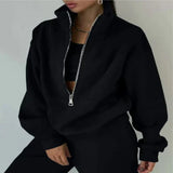 Comfortable tracksuit with zipper for women