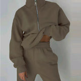 Comfortable tracksuit with zipper for women
