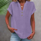 Loose Summer Blouse with V-Neck and Buttons – Short-Sleeved and Timeless