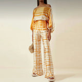 Women's off-the-sleeve set with straight-leg trousers
