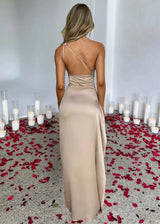 Women's maxi dress with one-shoulder slit