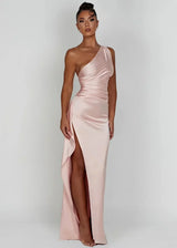 Women's maxi dress with one-shoulder slit