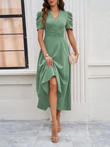 Women's midi dress with V-neck and puff sleeves