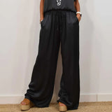 Elegant Women's Lounge Set with Wide-Leg Pants & Flowing Fabric