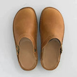 Orthopedic leather clogs for autumn