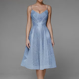 Figure-Flattering Evening Gown with Luxurious Fabric & Timeless Silhouette
