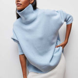 Relaxed-Fit Turtleneck Sweater with Timeless Silhouette