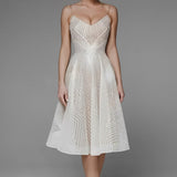 Figure-Flattering Evening Gown with Luxurious Fabric & Timeless Silhouette