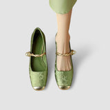 Stylish orthopedic shoes with ergonomic sole and round toe for women, comfortable and versatile for office or everyday wear