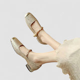Stylish orthopedic shoes with ergonomic sole and round toe for women, comfortable and versatile for office or everyday wear