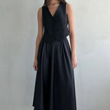 Women's long, flowy, high-waisted, versatile skirt