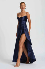 Maxikleid mit Rüschenabschluss - Cecile LavelleDunkelrot