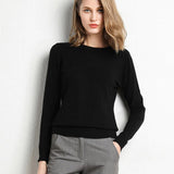Cashmere sweater with classic neckline for the autumn season