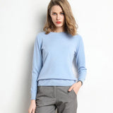 Cashmere sweater with classic neckline for the autumn season