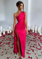 Women's maxi dress with one-shoulder slit