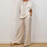Elegant Women's Lounge Set with Wide-Leg Pants & Flowing Fabric